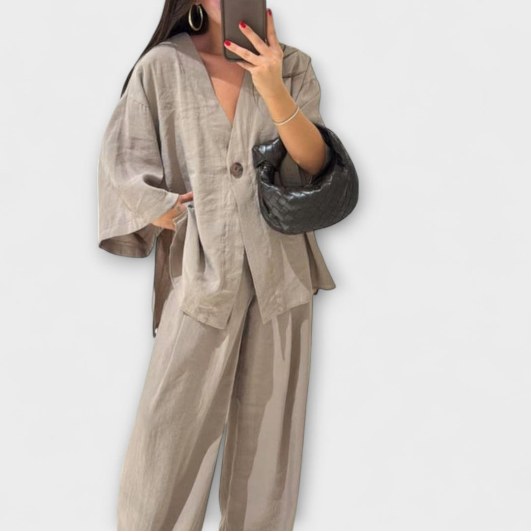 Emily & Isabella Brooks | Casual V-Neck Top and Pants Set