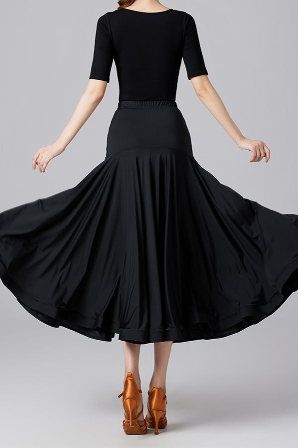 Emily & Isabella Brooks | Flared Maxi Skirt