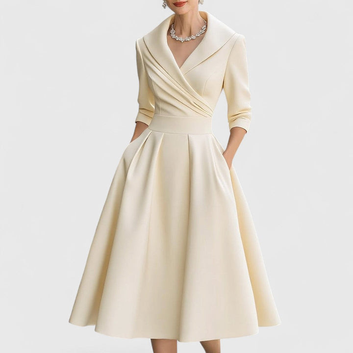 Emily & Isabella Brooks | Flattering Midi Dress