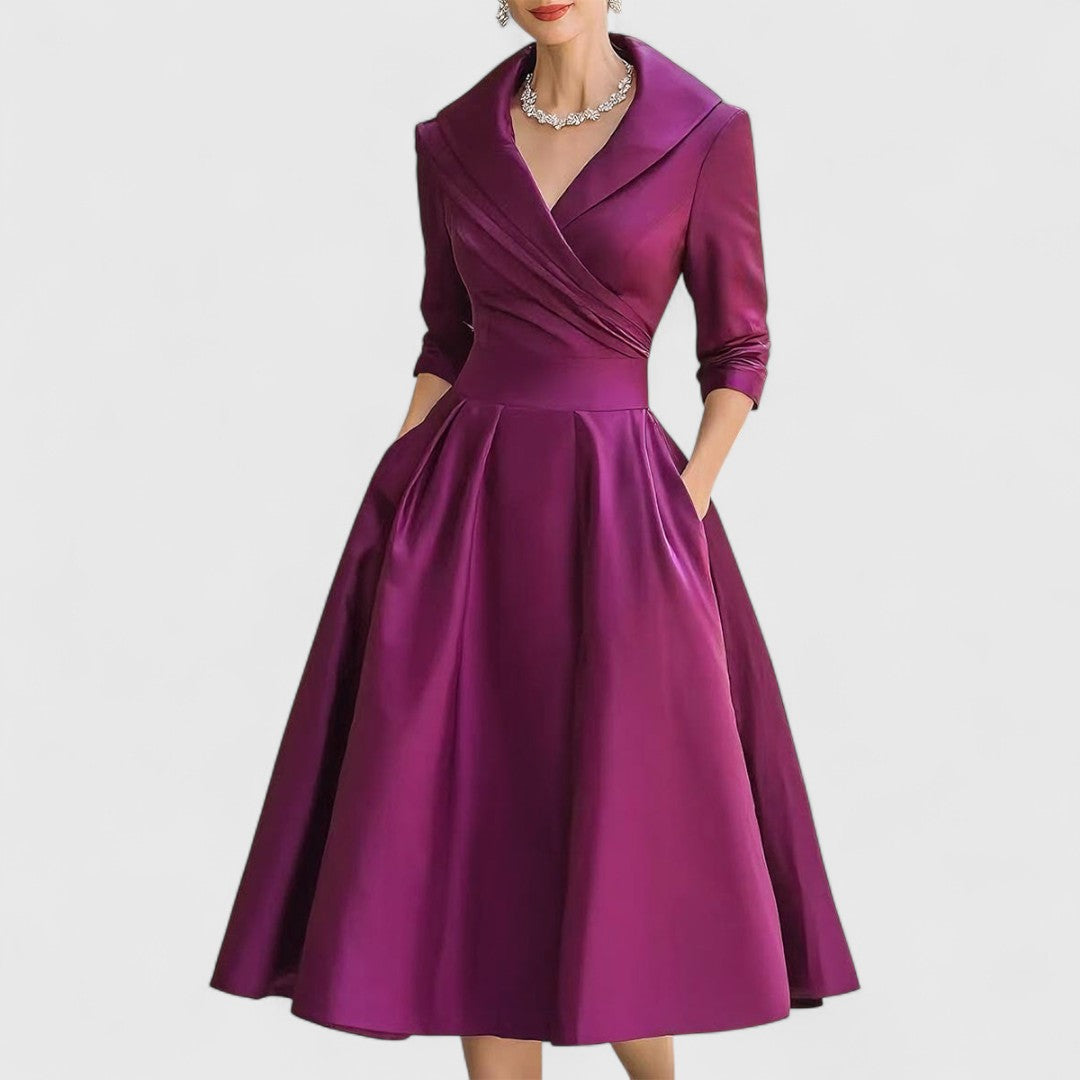 Emily & Isabella Brooks | Flattering Midi Dress