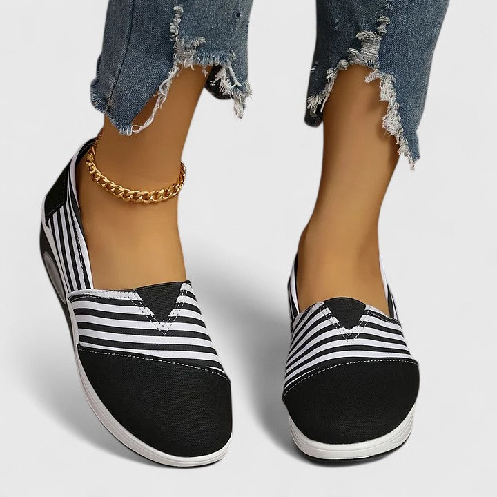 Emily & Isabella Brooks | Comfort Sneakers