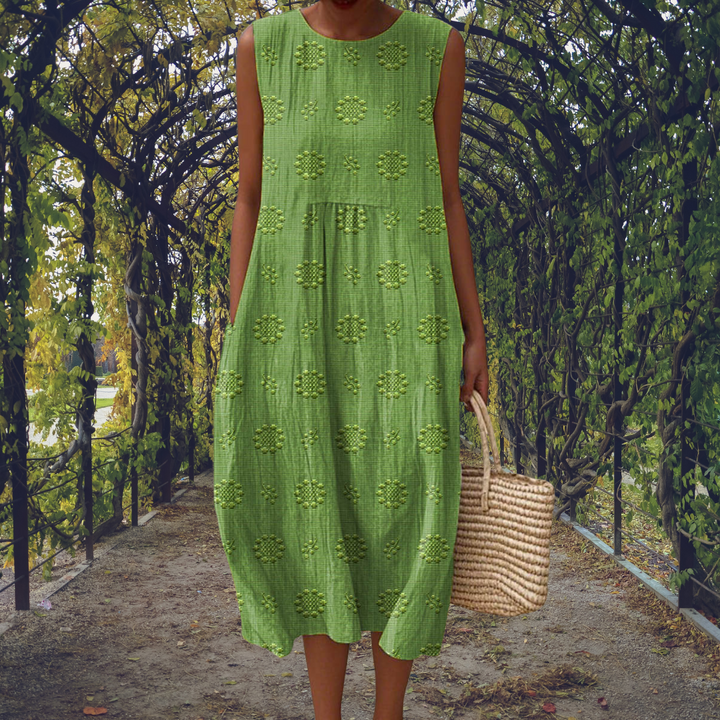 Emily & Isabella Brooks | Elegant Sleeveless Dress with Pockets