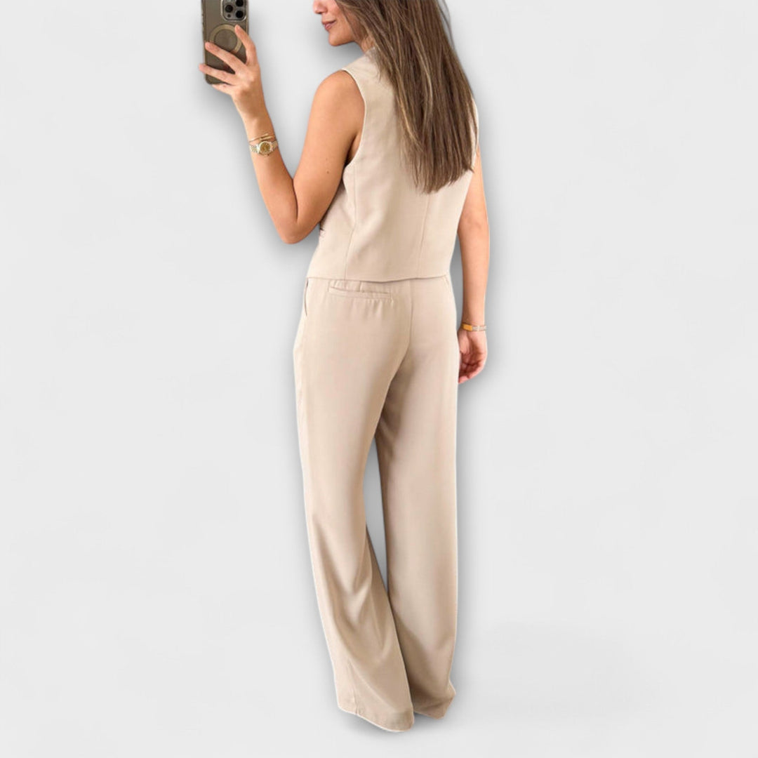 Emily & Isabella Brooks | Solid Color V-Neck Vest and Pants Two-Piece Set