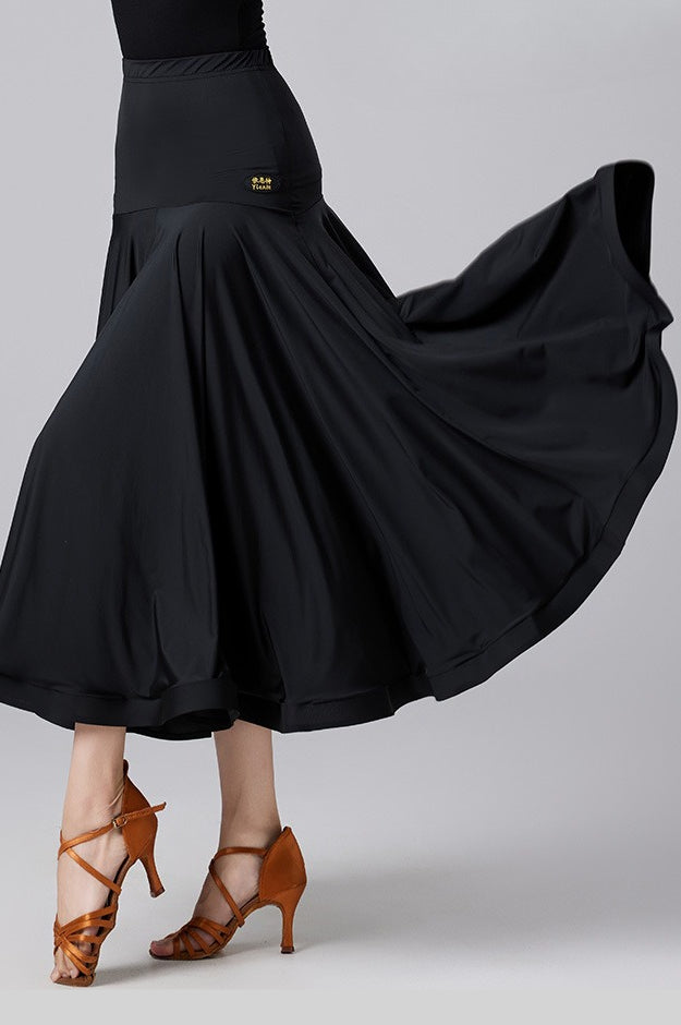 Emily & Isabella Brooks | Flared Maxi Skirt