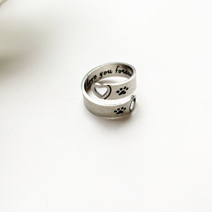 Emily & Isabella Brooks | Adjustable Twist Ring – Stainless Steel