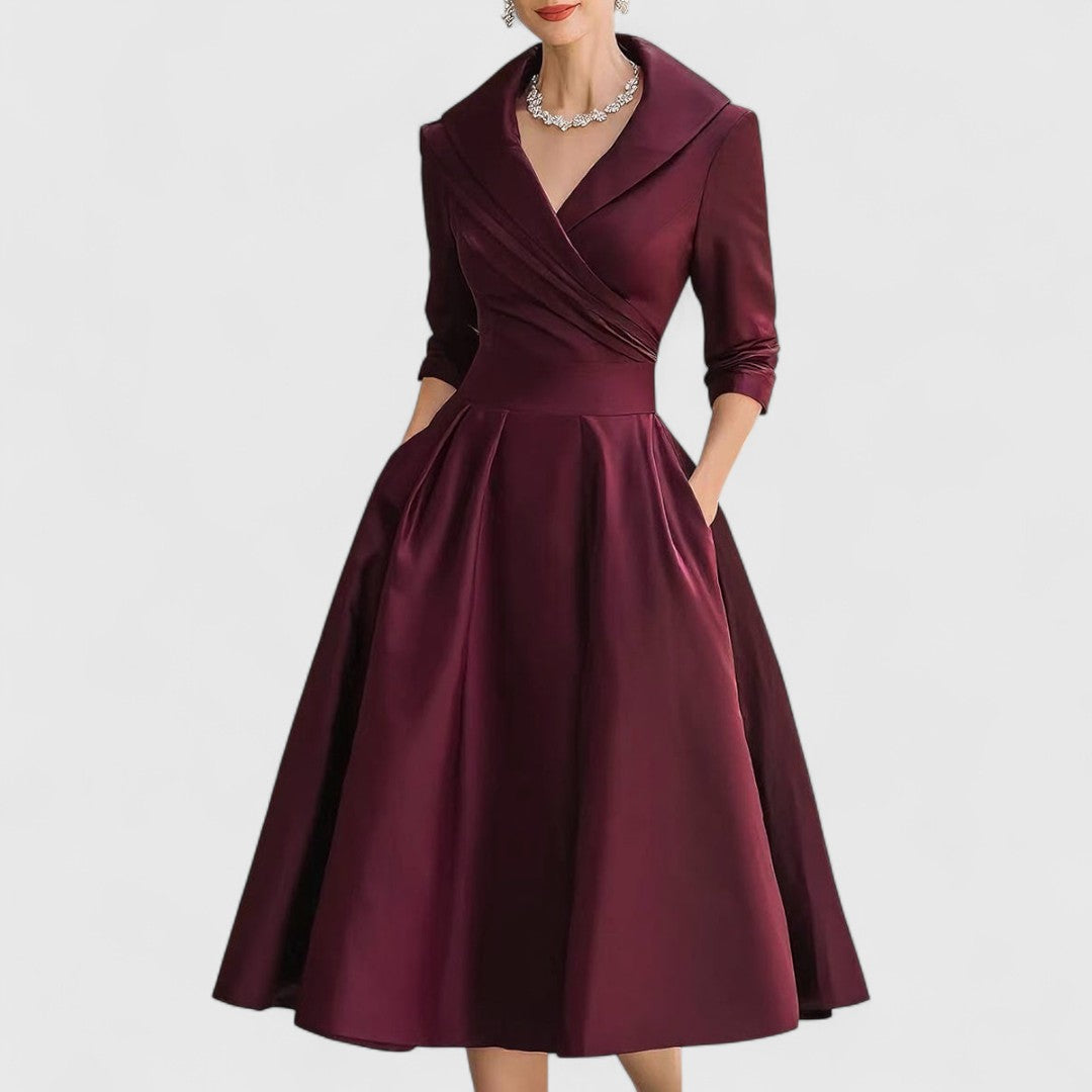 Emily & Isabella Brooks | Flattering Midi Dress