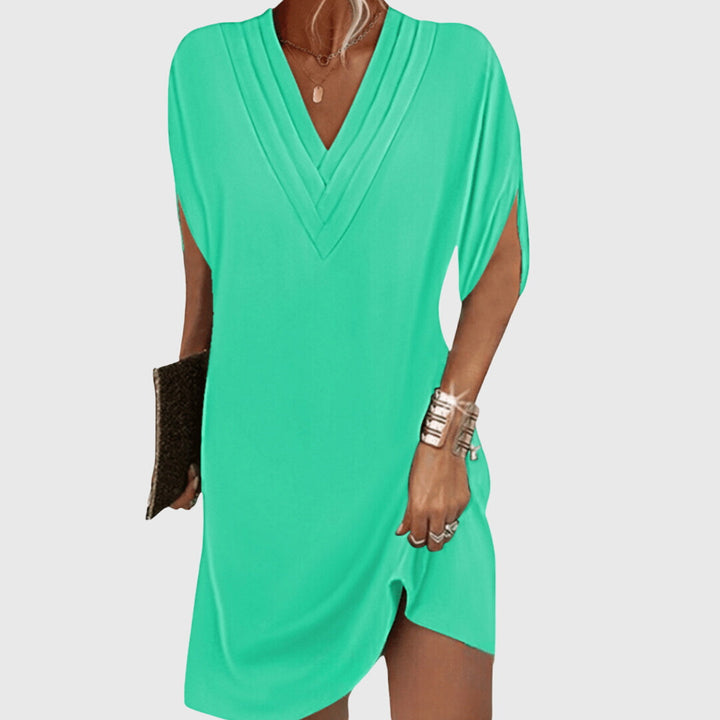 Emily & Isabella Brooks | Elegant Tummy-Hiding Dress