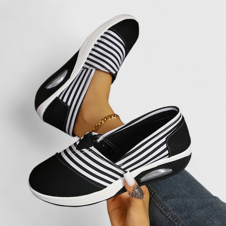 Emily & Isabella Brooks | Comfort Sneakers