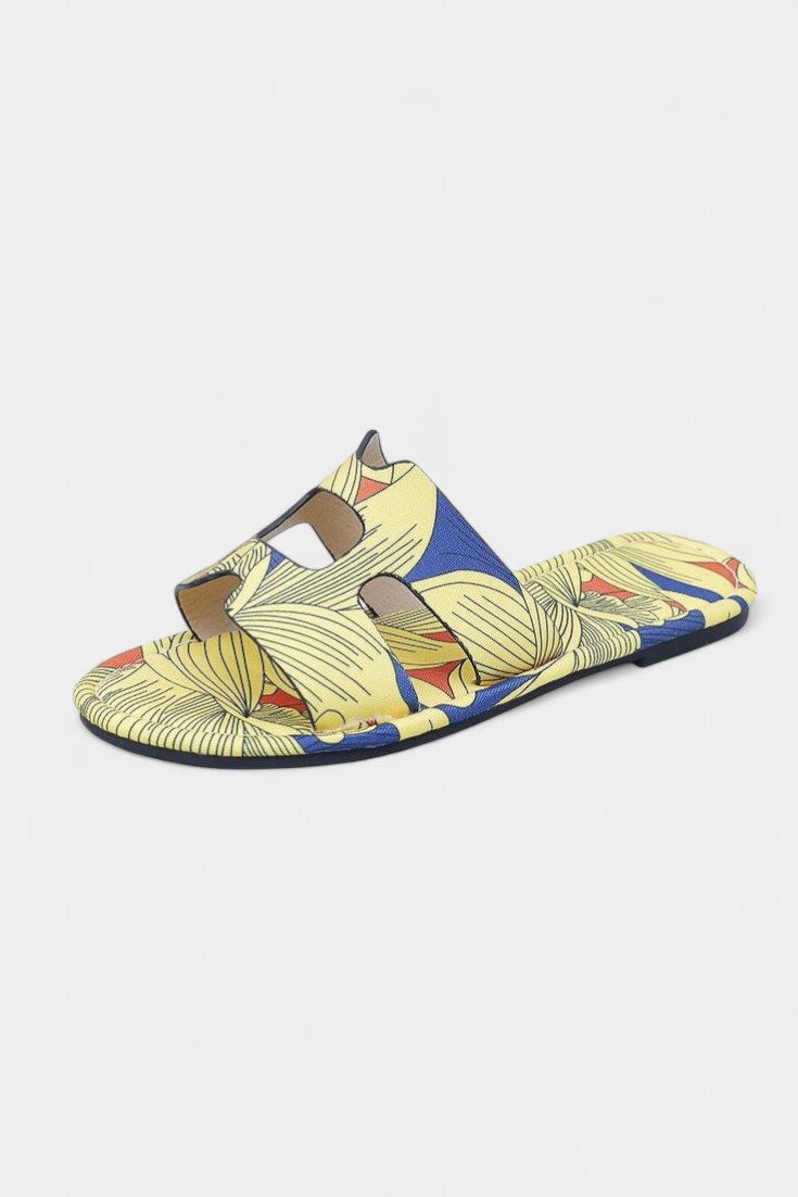 Emily & Isabella Brooks | Multicolored Flat Sandals with Tropical Print