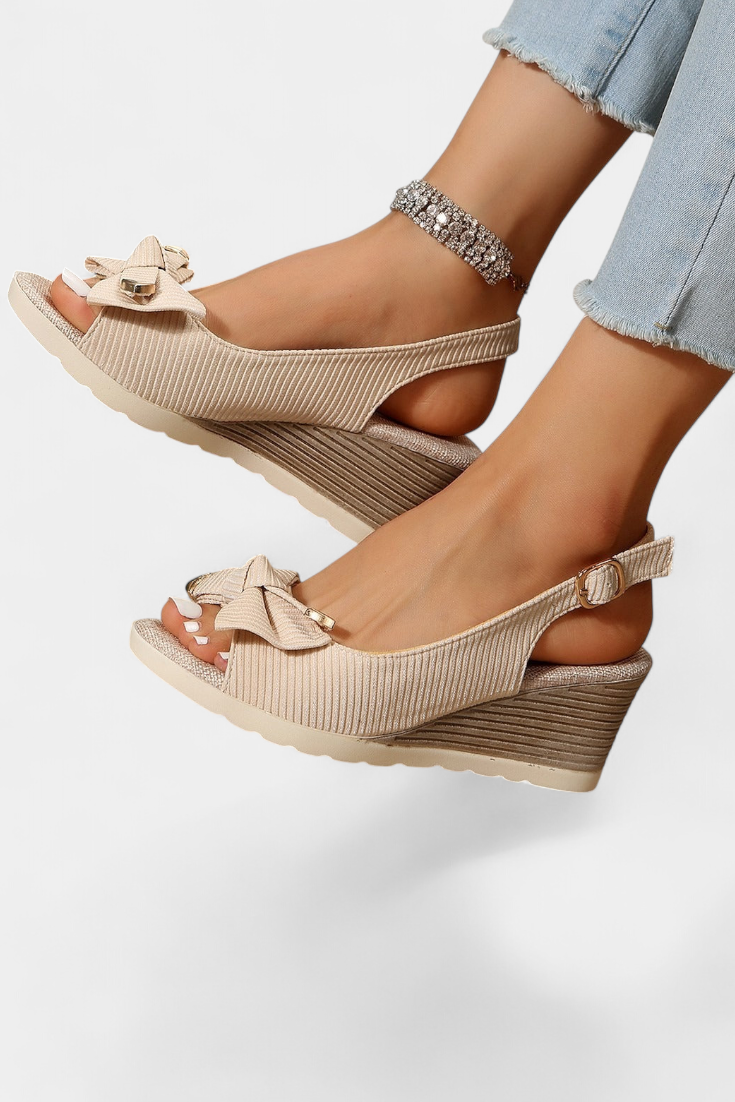 Emily & Isabella Brooks | Platform sandals with bow and adjustable strap