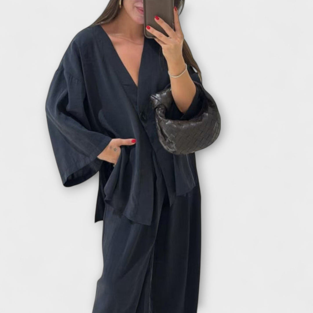 Emily & Isabella Brooks | Casual V-Neck Top and Pants Set