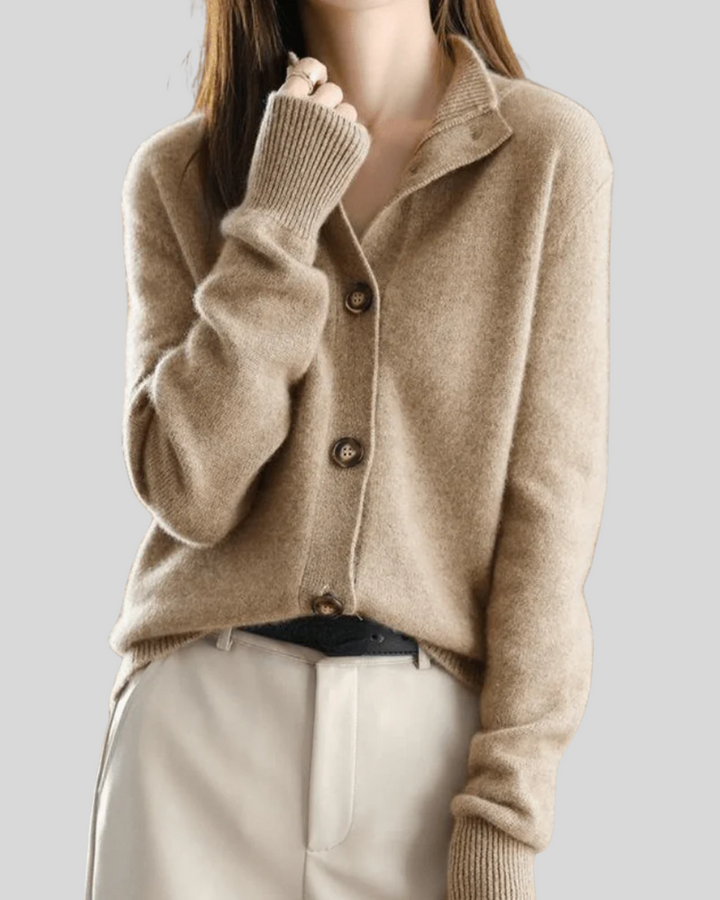 Emily & Isabella Brooks | Retro-Style Cardigan