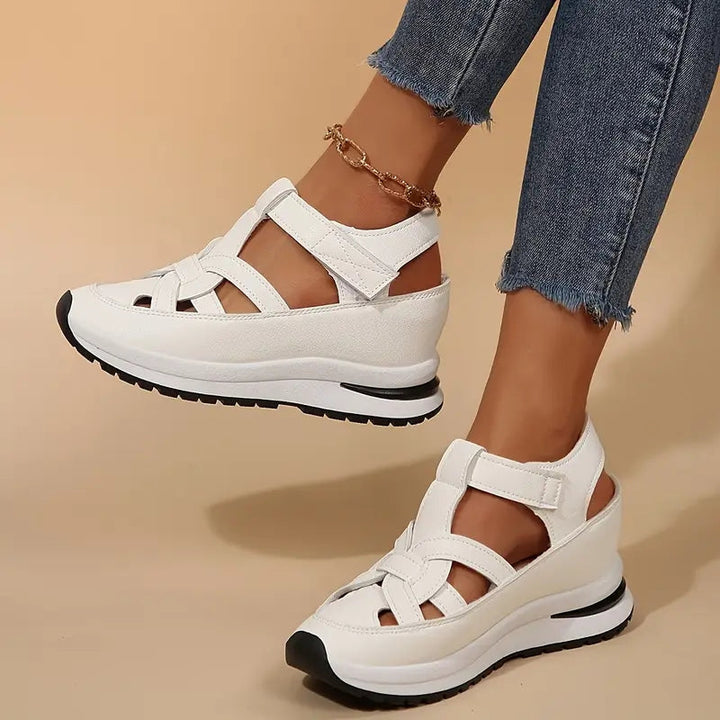 Emily & Isabella Brooks | Comfort Sandals
