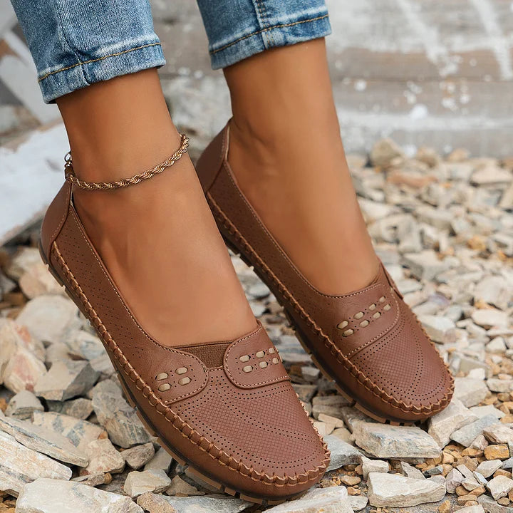 Emily & Isabella Brooks | Women's Comfort Shoes