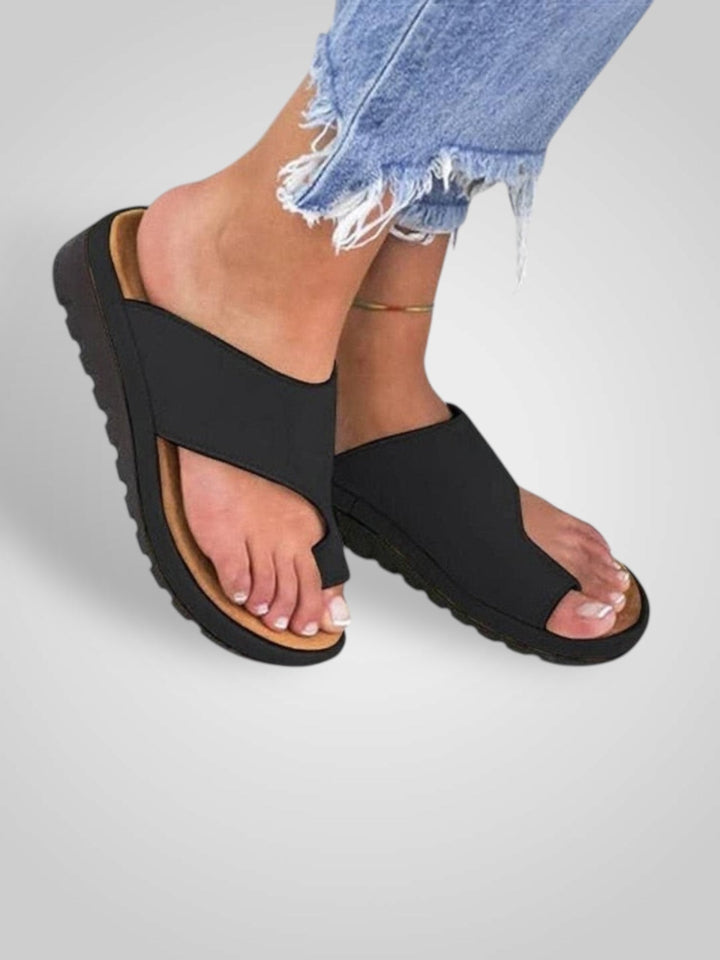 Emily & Isabella Brooks | Orthopedic Sandals