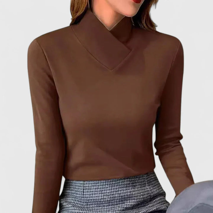Emily & Isabella Brooks | Turtleneck Fit