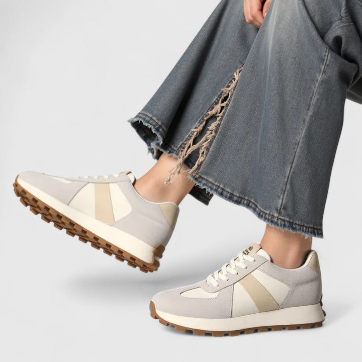 Emily & Isabella Brooks | Elegant Shoes