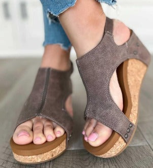 Emily & Isabella Brooks | Comfort Sandals