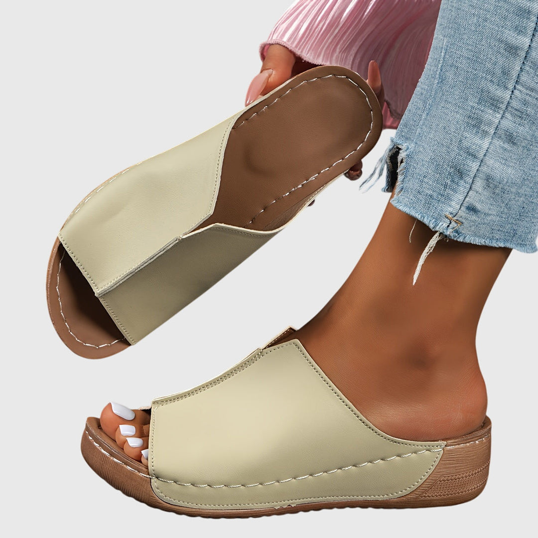 Emily & Isabella Brooks | Orthopedic Sandals