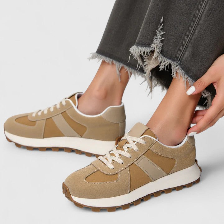 Emily & Isabella Brooks | Elegant Shoes