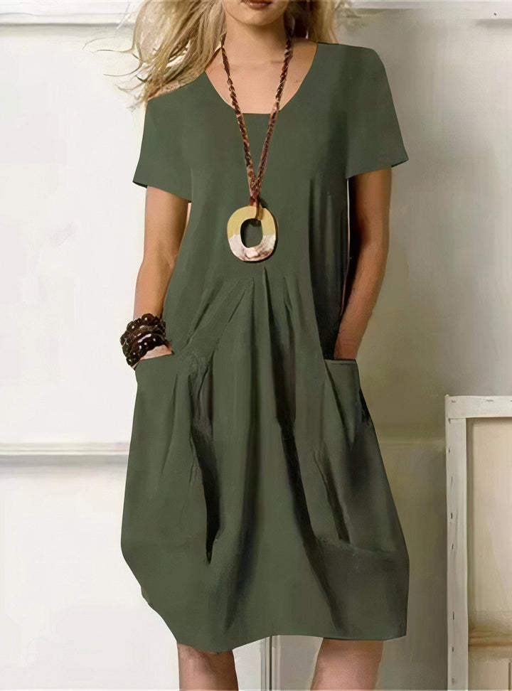 Emily & Isabella Brooks | Fluid Casual Maxi Dress