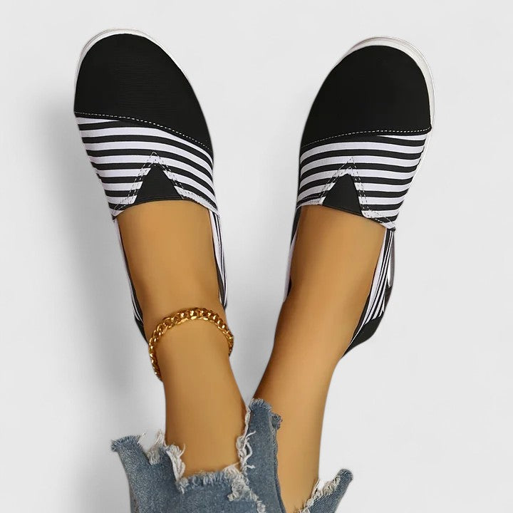 Emily & Isabella Brooks | Comfort Sneakers