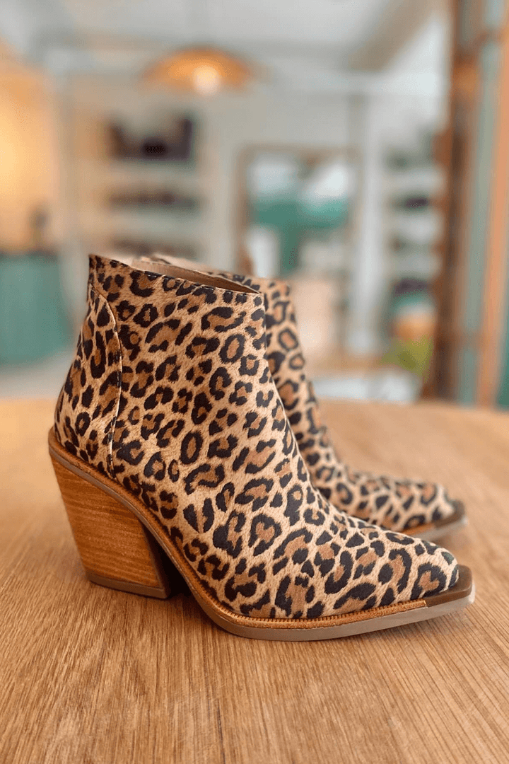 Emily & Isabella Brooks | Pointed Toe Cowboy Boot