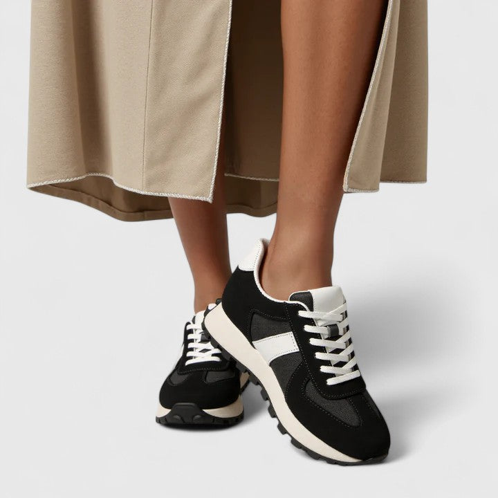 Emily & Isabella Brooks | Elegant Shoes