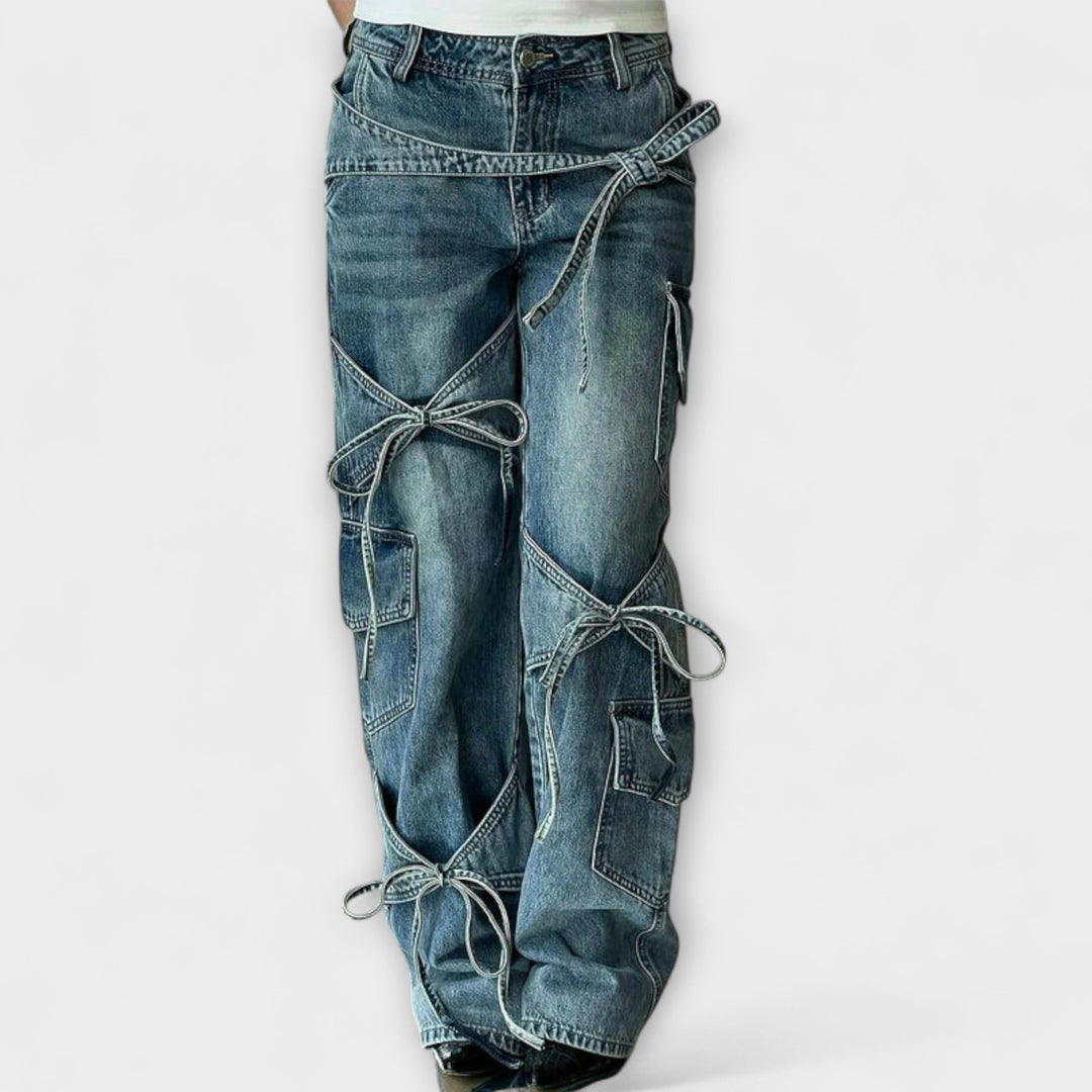 Emily & Isabella Brooks | Jeans with Knots