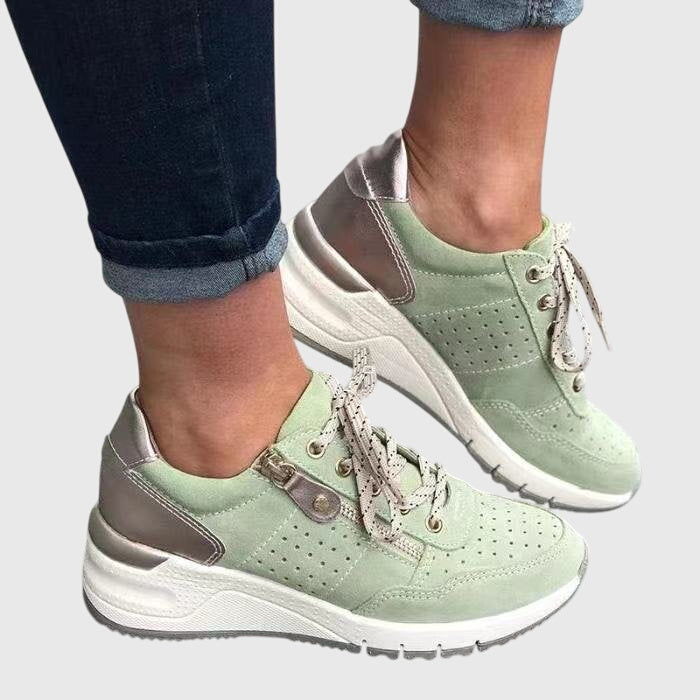 Emily & Isabella Brooks | Comfort Sneakers