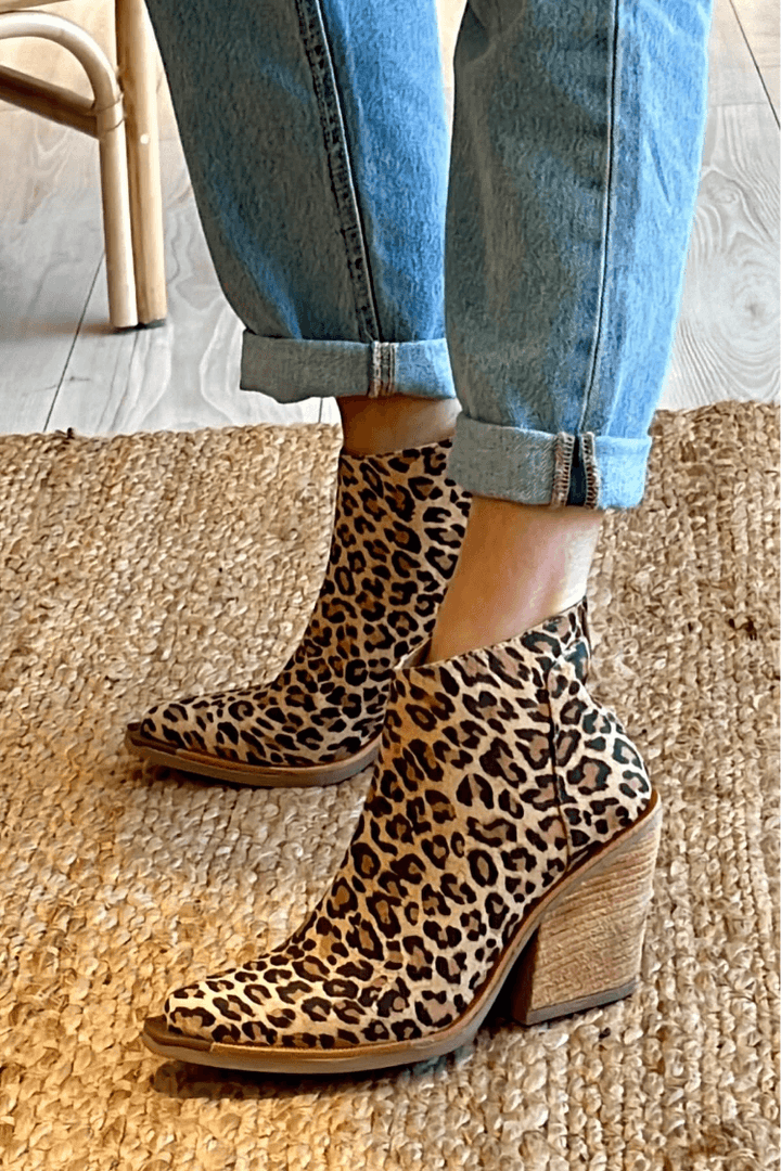 Emily & Isabella Brooks | Pointed Toe Cowboy Boot