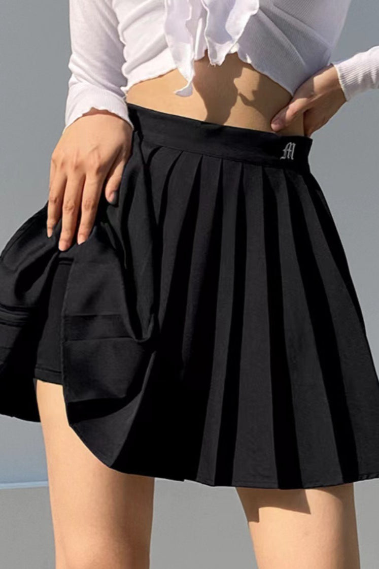 Emily & Isabella Brooks | Pleated High Waist Pocket Sports Skirt