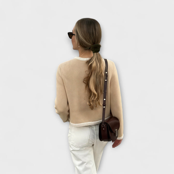 Emily & Isabella Brooks | Classic scarf with decorative pockets