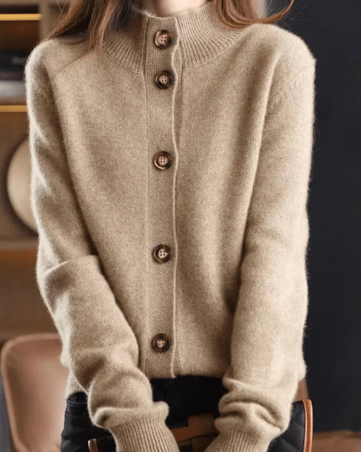 Emily & Isabella Brooks | Retro-Style Cardigan