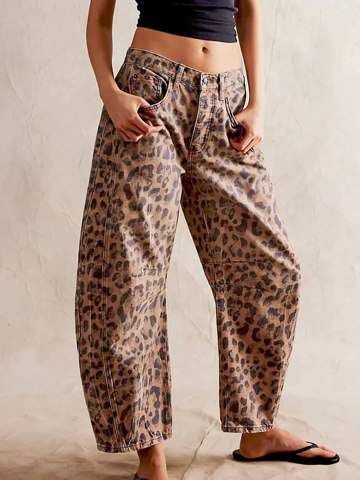 Emily & Isabella Brooks | Chic Barrel Jeans