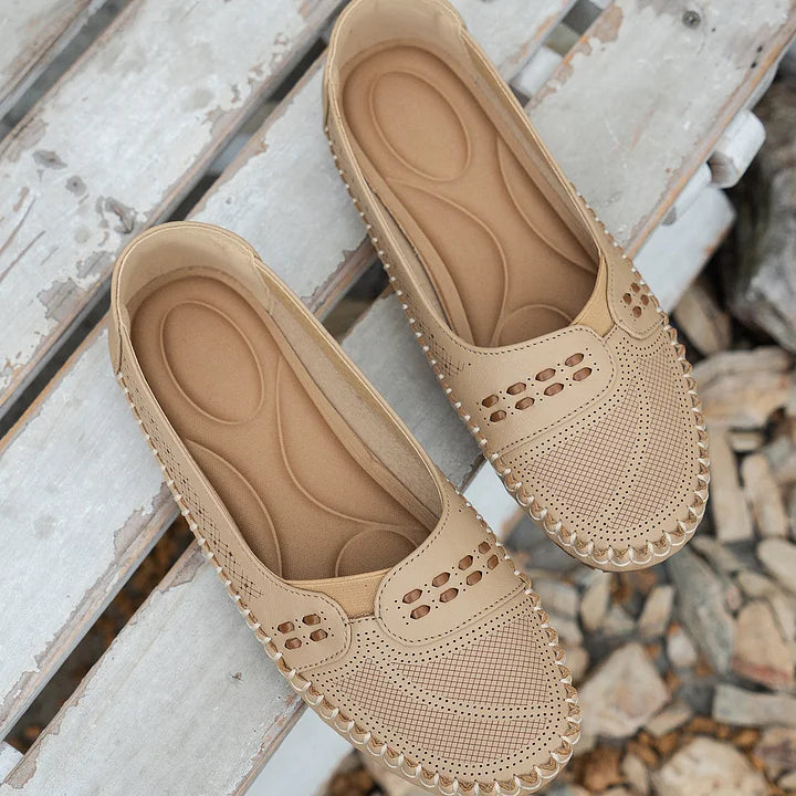 Emily & Isabella Brooks | Women’s Comfort Shoes