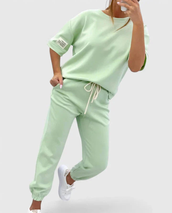 Emily & Isabella Brooks | Comfortable Two-Piece Set