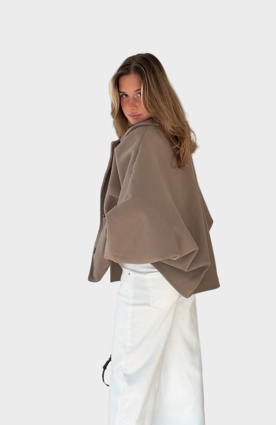 Emily & Isabella Brooks | Wide-leg jacket in cinnamon