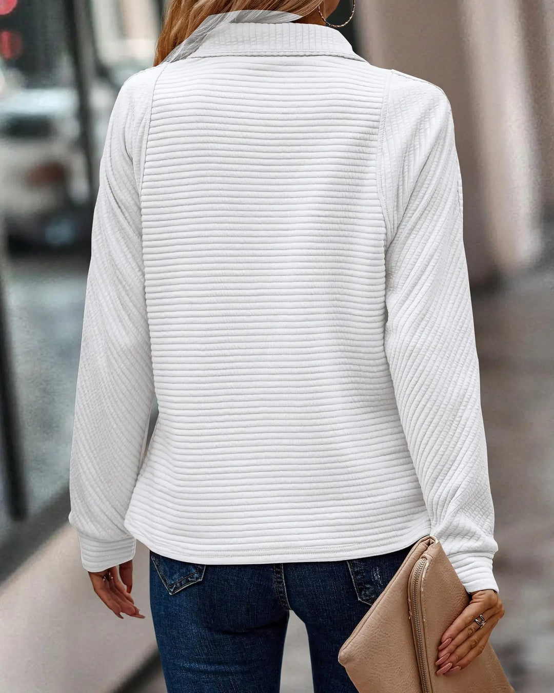 Emily & Isabella Brooks | V-Neck Sweater in Elegant Style