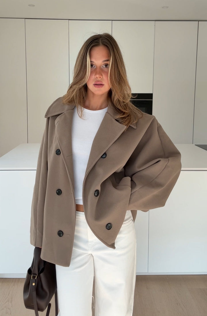 Emily & Isabella Brooks | Oversized jacket in cinnamon color