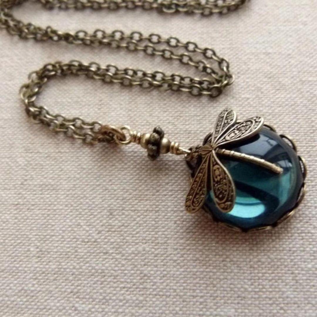 Emily & Isabella Brooks | Vintage Dragonfly Necklace with Earrings