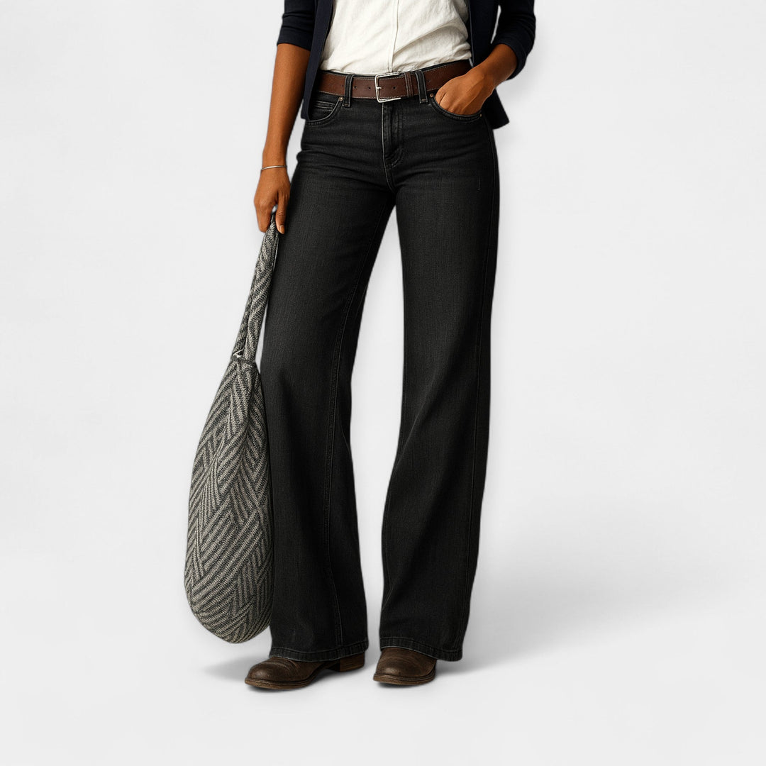 Emily & Isabella Brooks | Classic Jeans