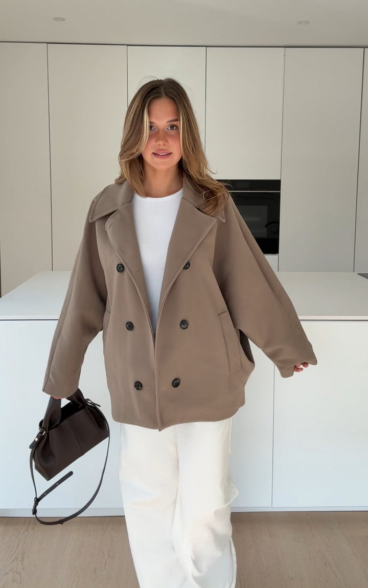Emily & Isabella Brooks | Oversized jacket in cinnamon color