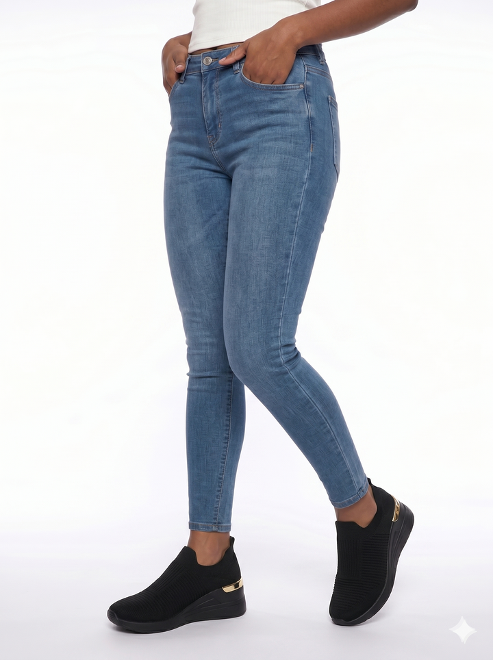 Emily & Isabella Brooks | Casual Sneakers