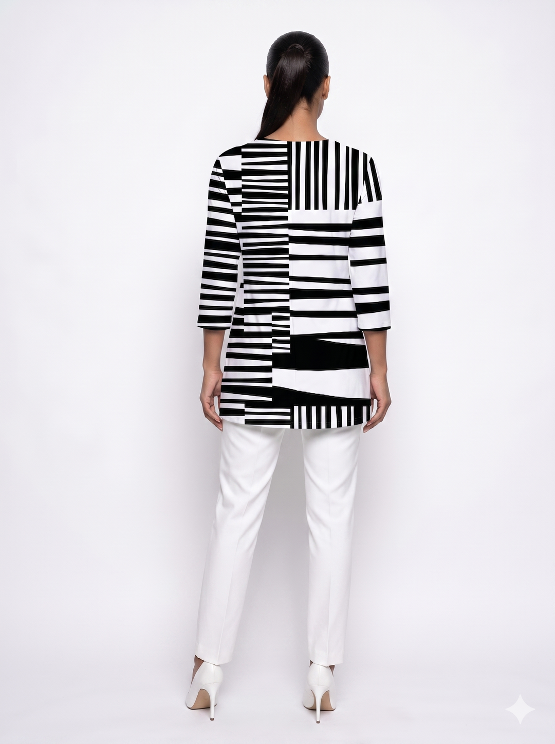 Emily & Isabella Brooks | Long Blouse with V-Neck
