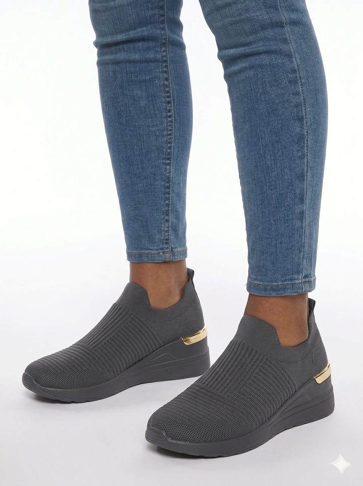 Emily & Isabella Brooks | Casual Sneakers