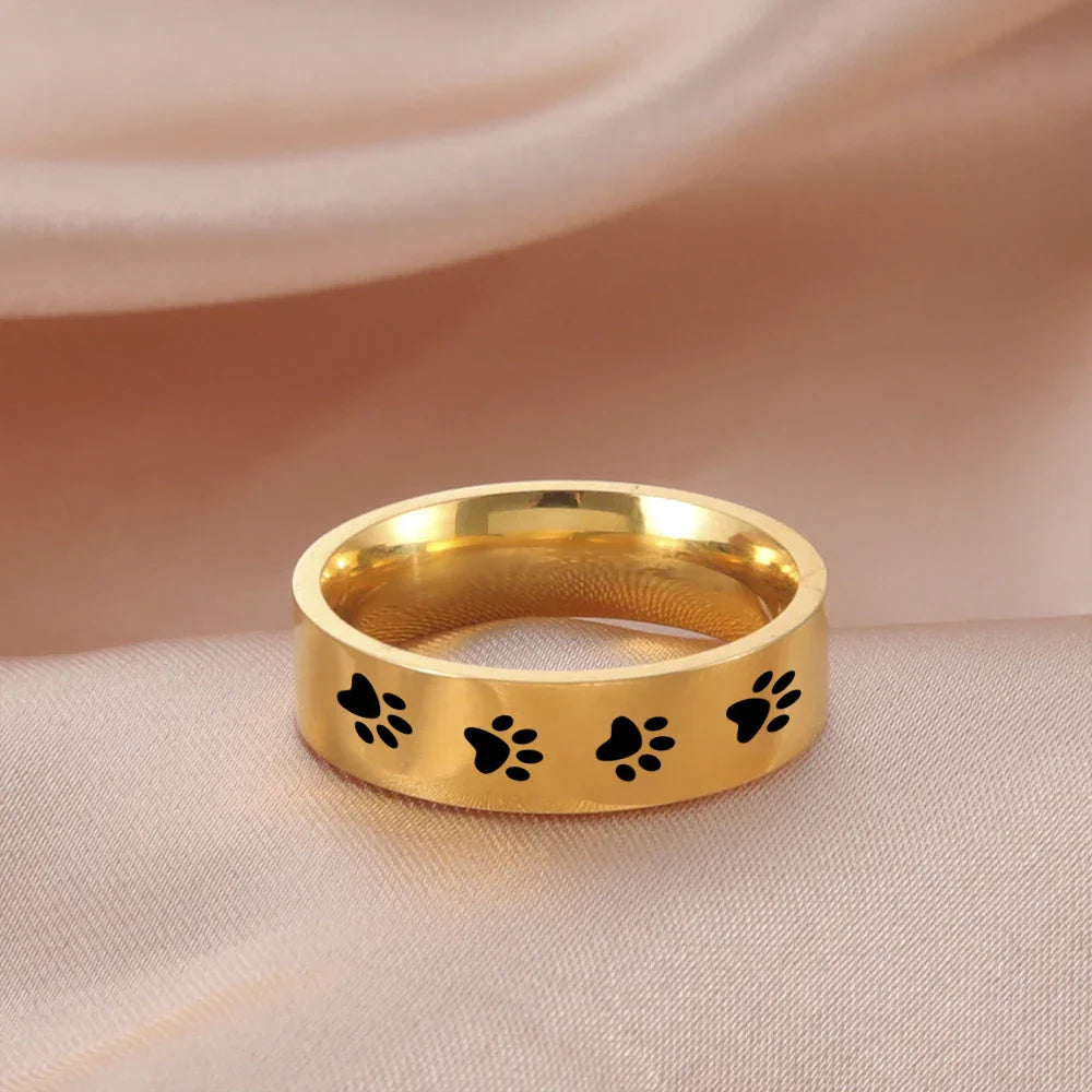 Emily & Isabella Brooks | Handcrafted Ring in Stainless Steel with Paw Print Design