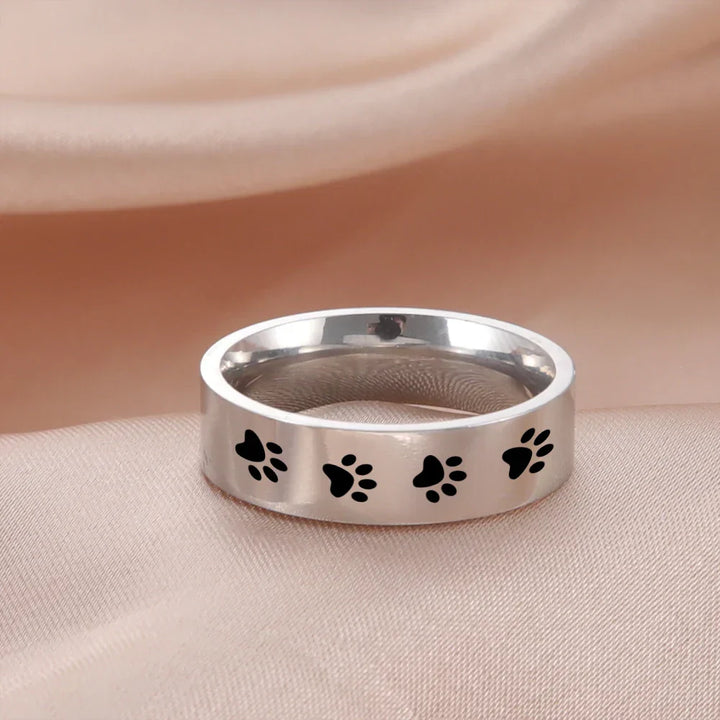 Emily & Isabella Brooks | Handcrafted Ring in Stainless Steel with Paw Print Design