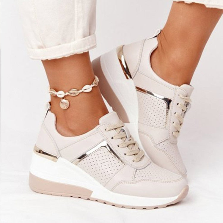 Emily & Isabella Brooks | Women's Comfort Shoes