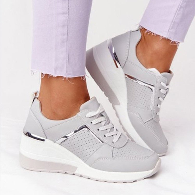 Emily & Isabella Brooks | Women's Comfort Shoes